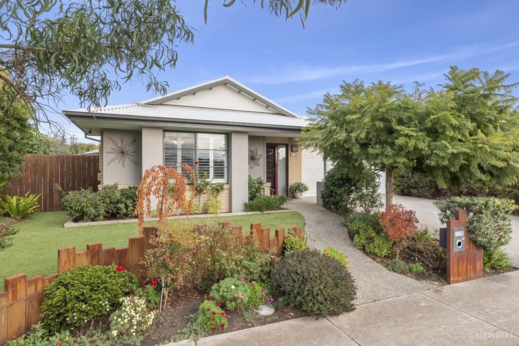19 Lincoln Way, Ocean Grove - Image 1