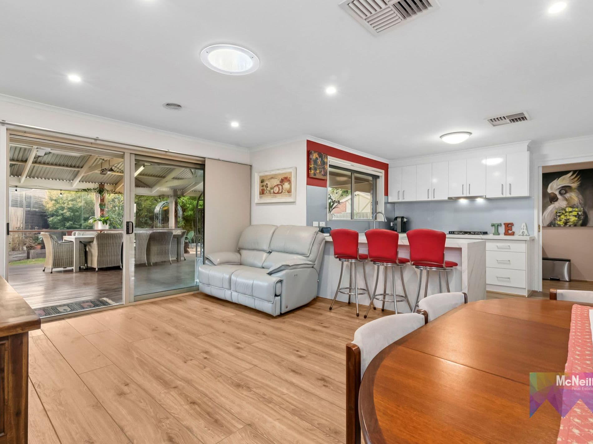 9 Creighton Way, MORNINGTON, Mornington - Thumbnail 5