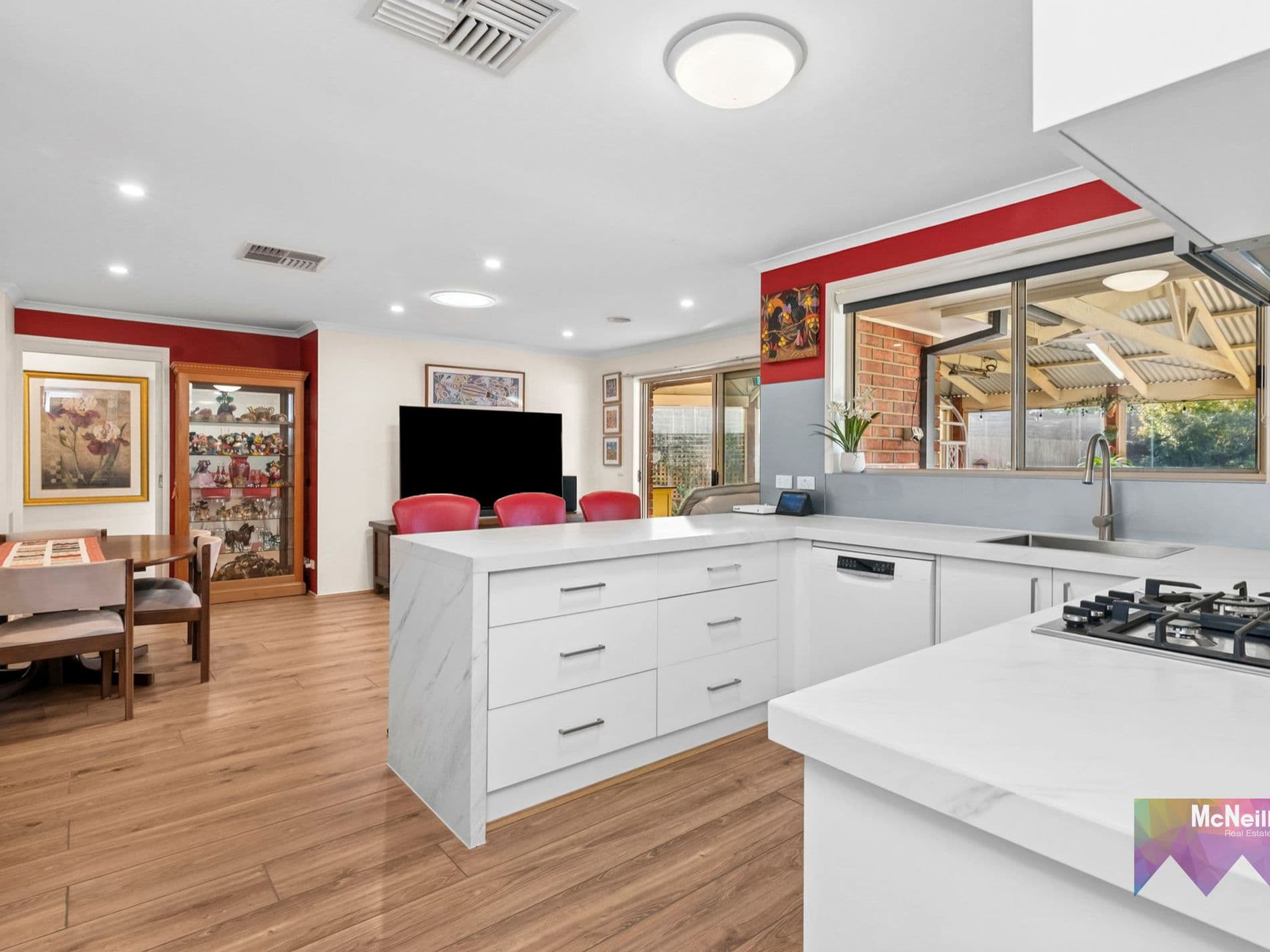 9 Creighton Way, MORNINGTON, Mornington - Thumbnail 7
