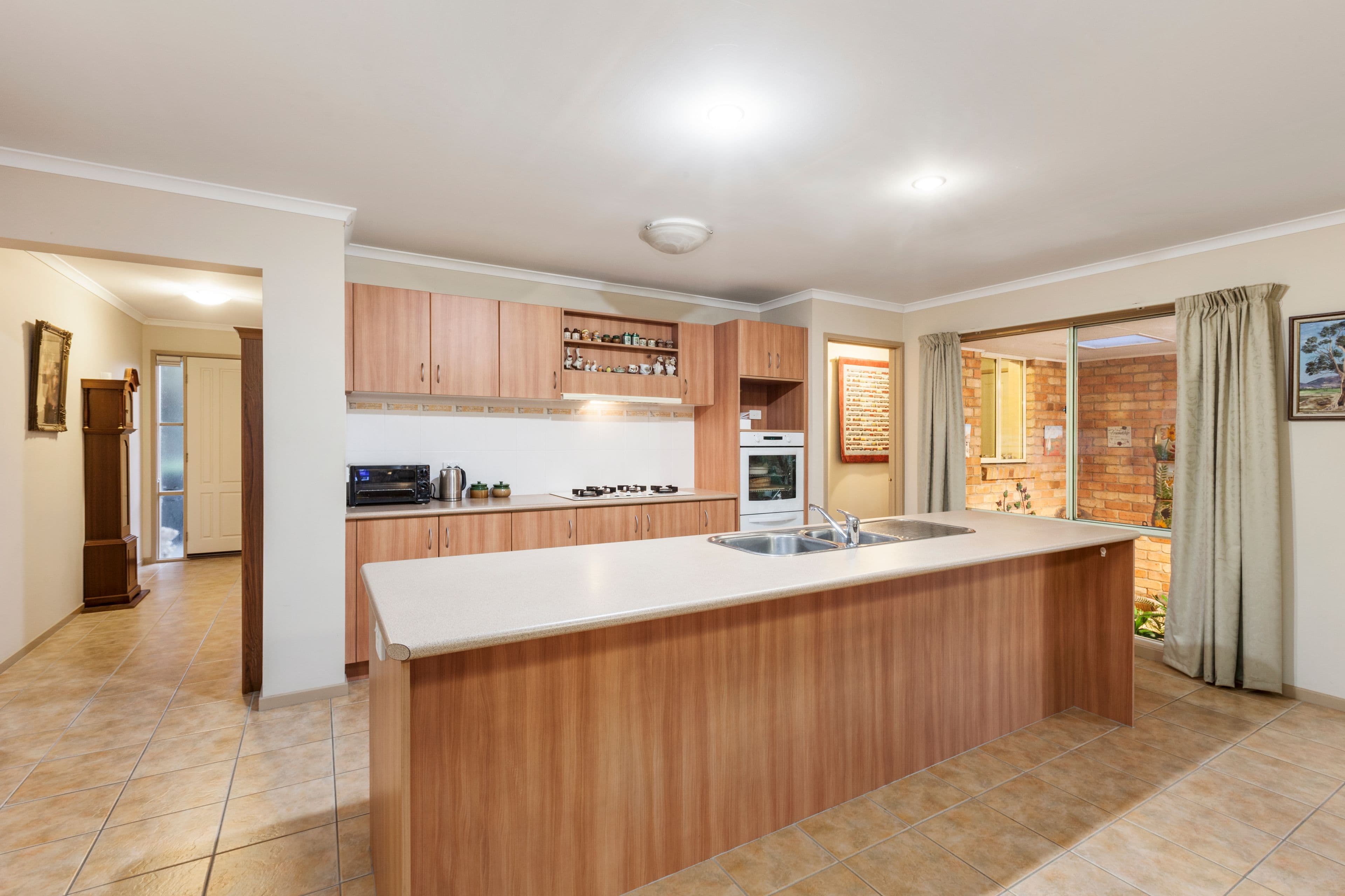 11 Thoroughbred Boulevard, Doreen VIC 3754, Doreen - Thumbnail 2