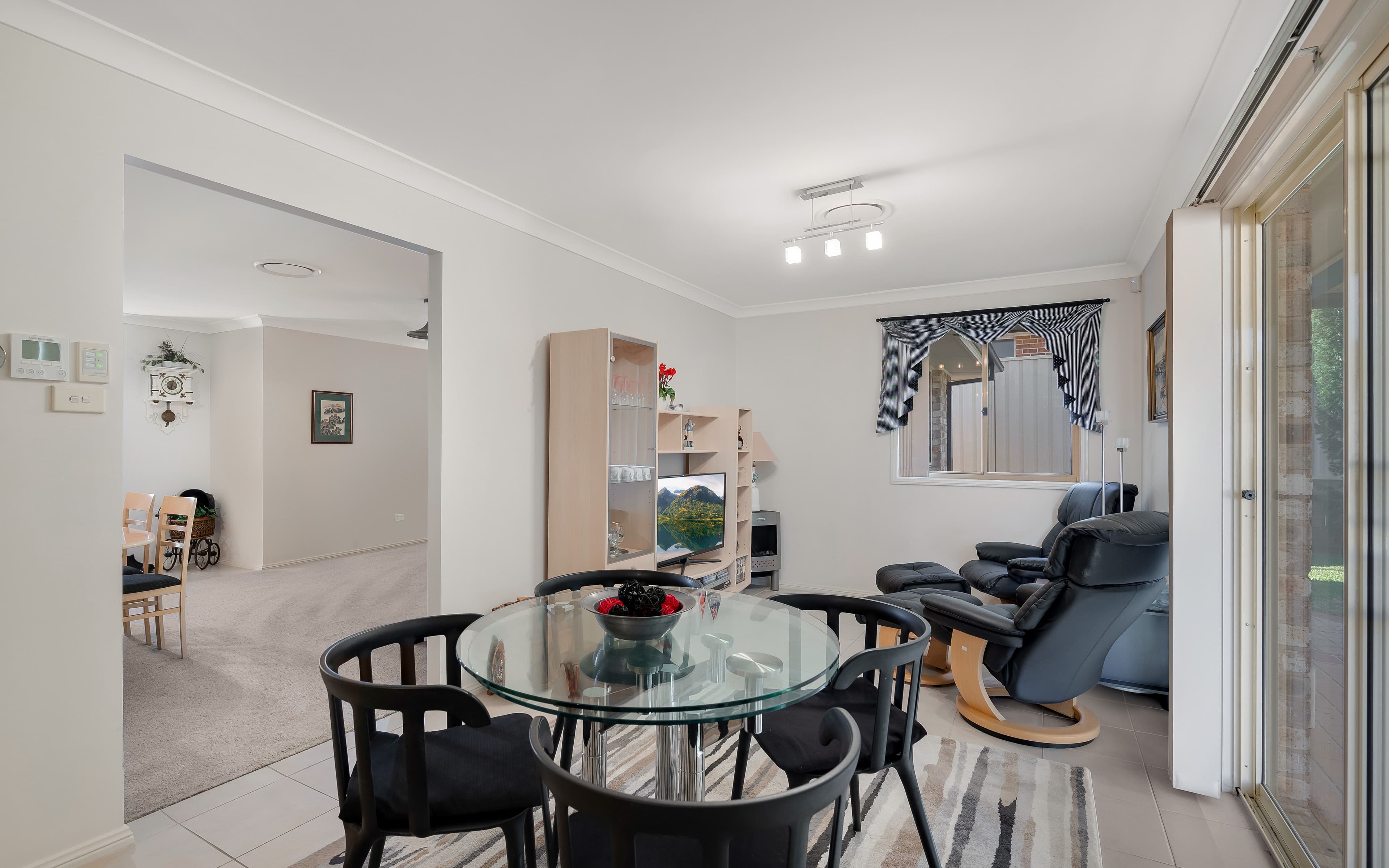 4 Lang Place, Glenmore Park NSW 2745, Glenmore Park - Thumbnail 4