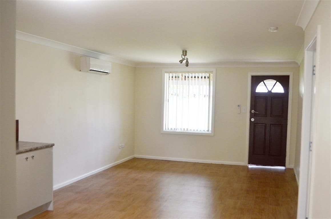 92 Simpson Street, Tumut - Thumbnail 3