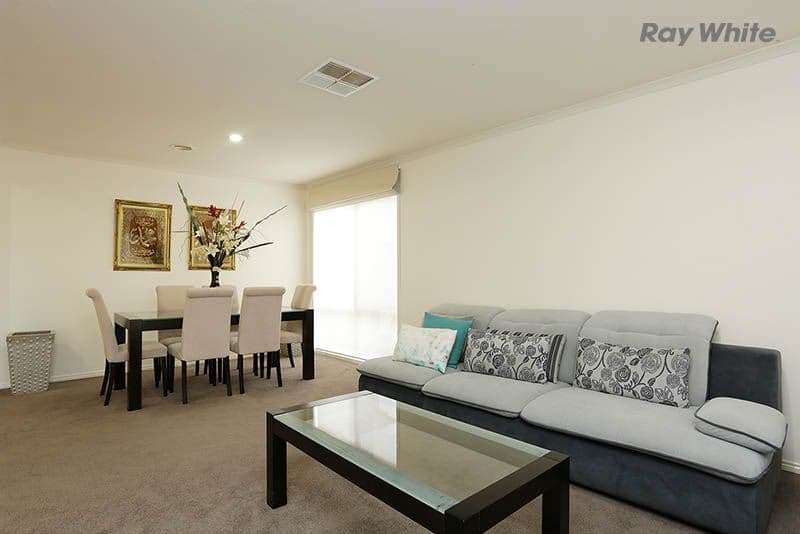 15 Dorrington Street, Point Cook VIC 3030, Point Cook - Thumbnail 3