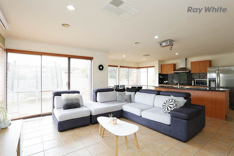15 Dorrington Street, Point Cook VIC 3030, Point Cook - Thumbnail 5
