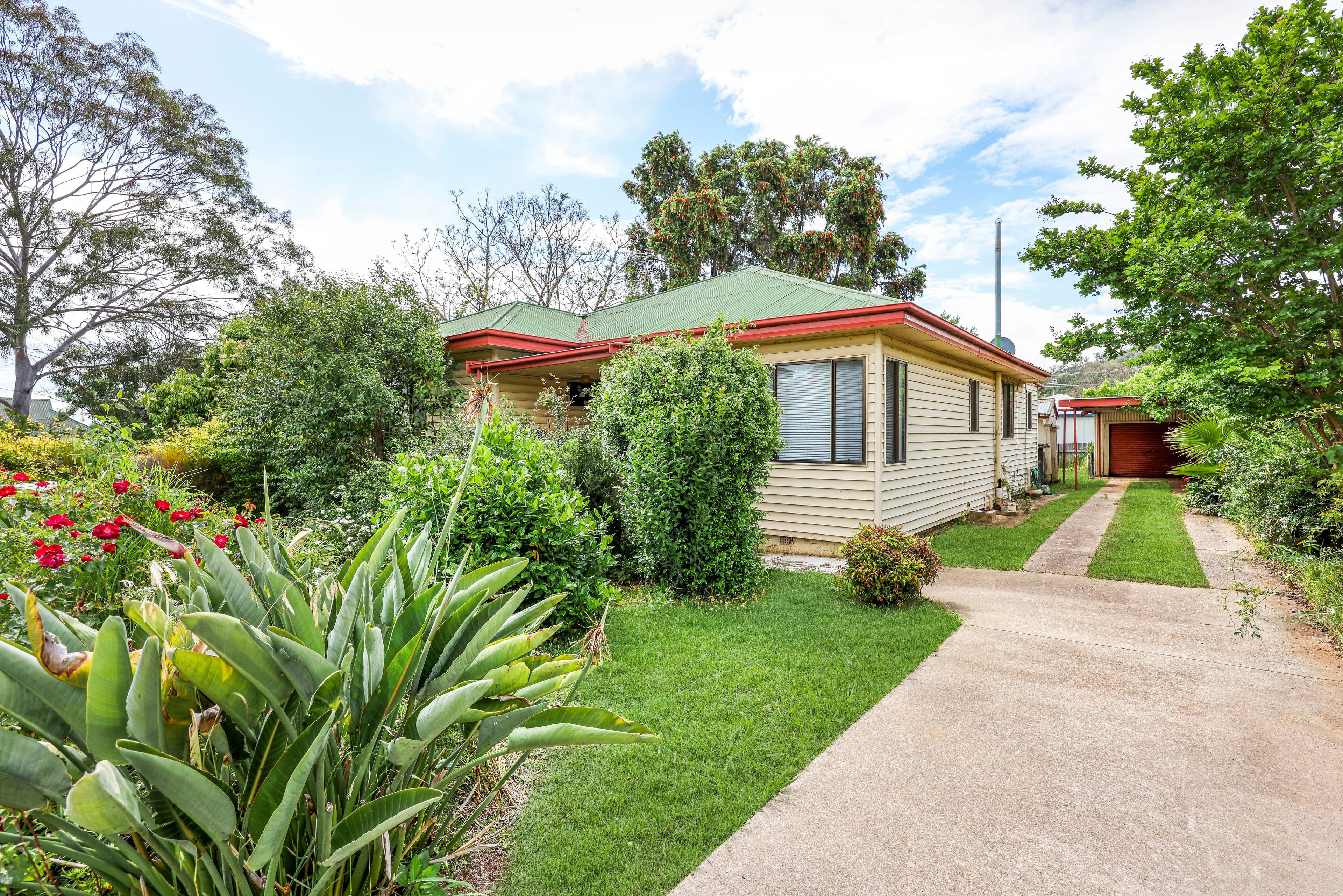 12 Elizabeth Street, Tamworth NSW 2340, North Tamworth - Image 1