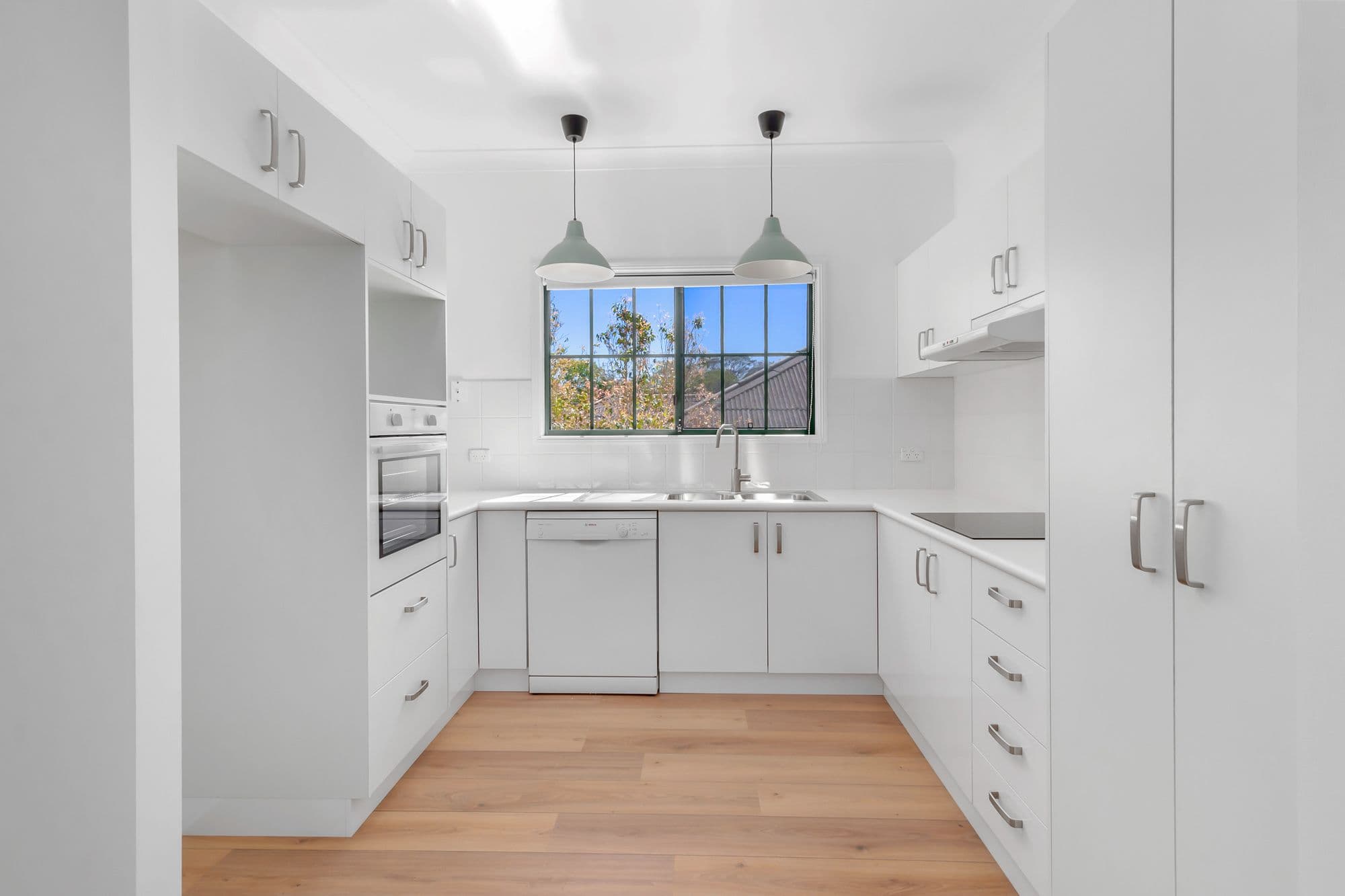 56 Ellen Street, Oxley QLD 4075, Oxley - Thumbnail 3