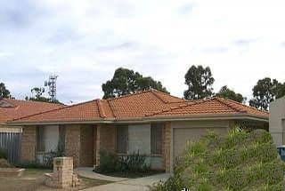8 Romsey Grove, KIARA WA 6054, Kiara - Image 1