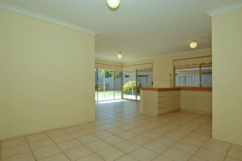 8 Romsey Grove, KIARA WA 6054, Kiara - Thumbnail 5