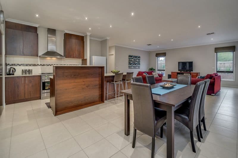 77 Wilton Vale Road, SOUTH MORANG VIC 3752, South Morang - Thumbnail 4