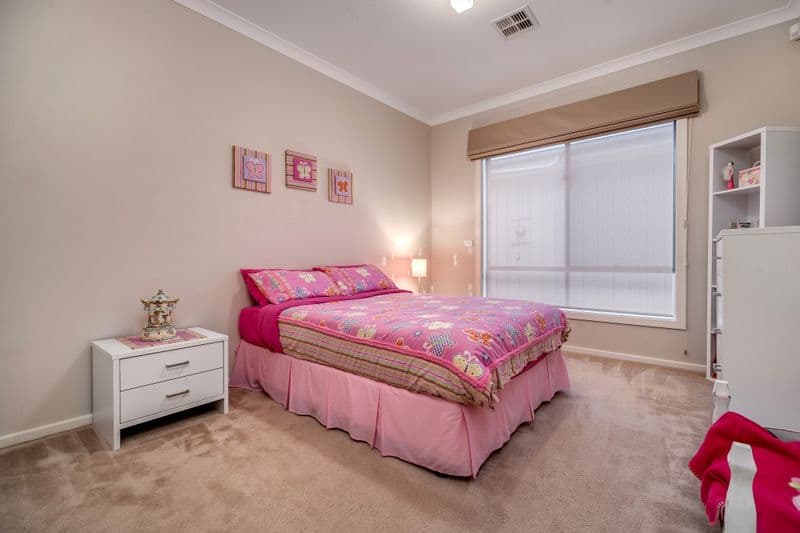 77 Wilton Vale Road, SOUTH MORANG VIC 3752, South Morang - Thumbnail 6