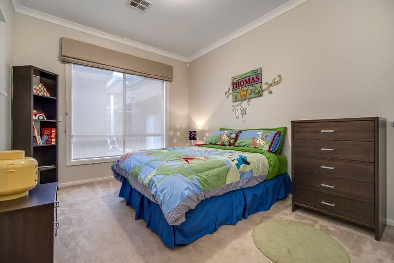 77 Wilton Vale Road, SOUTH MORANG VIC 3752, South Morang - Thumbnail 7