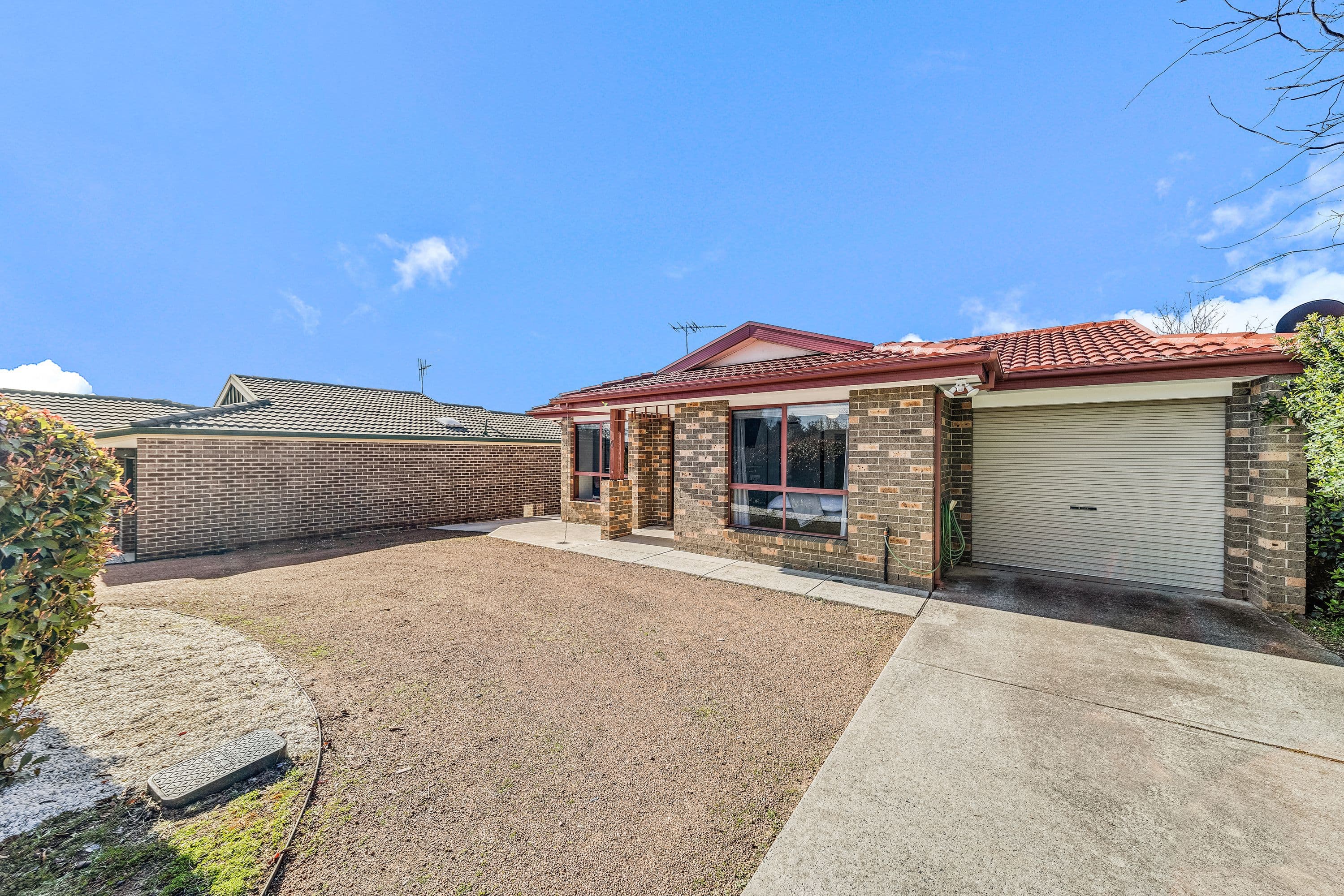 6 Bushby Place, Holt ACT 2615, Holt - Thumbnail 2