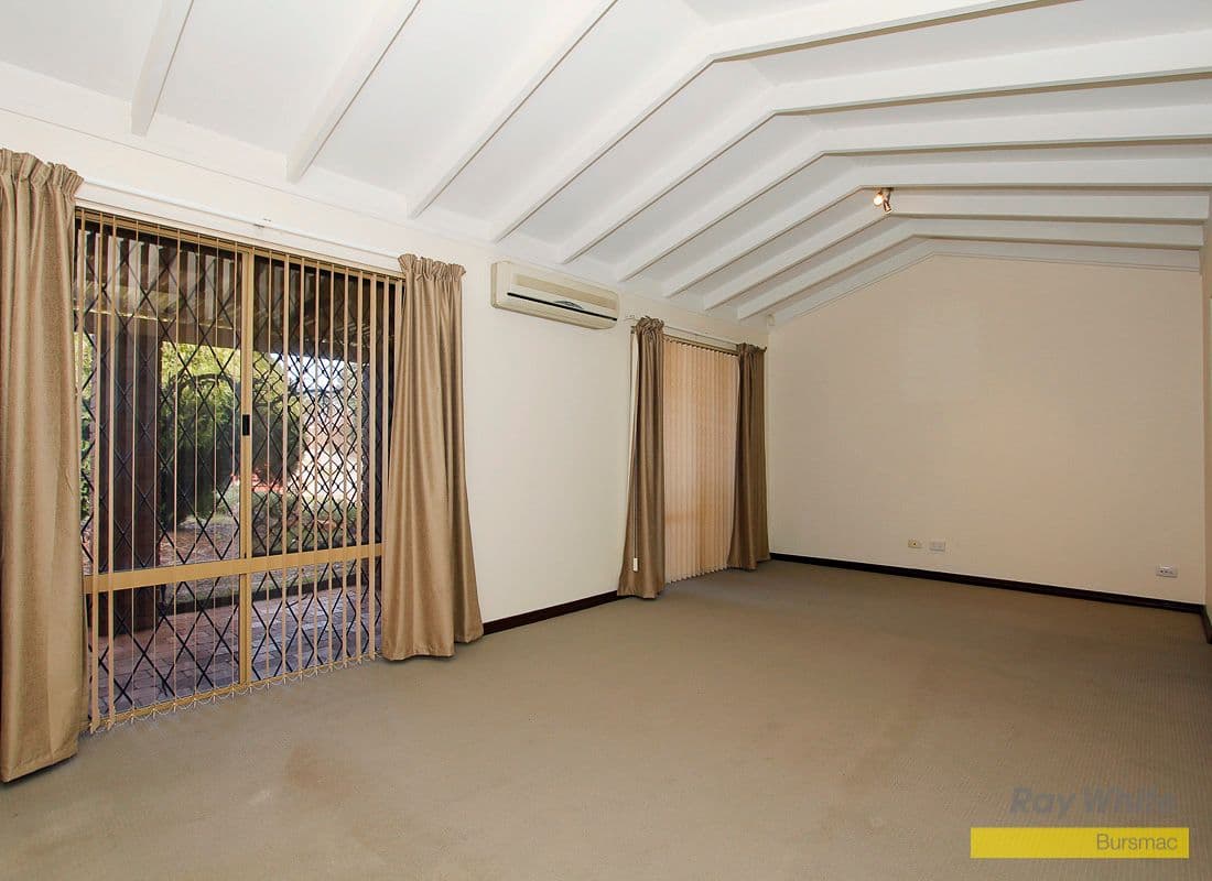 41 Northridge Drive, BALLAJURA WA 6066, Ballajura - Thumbnail 2