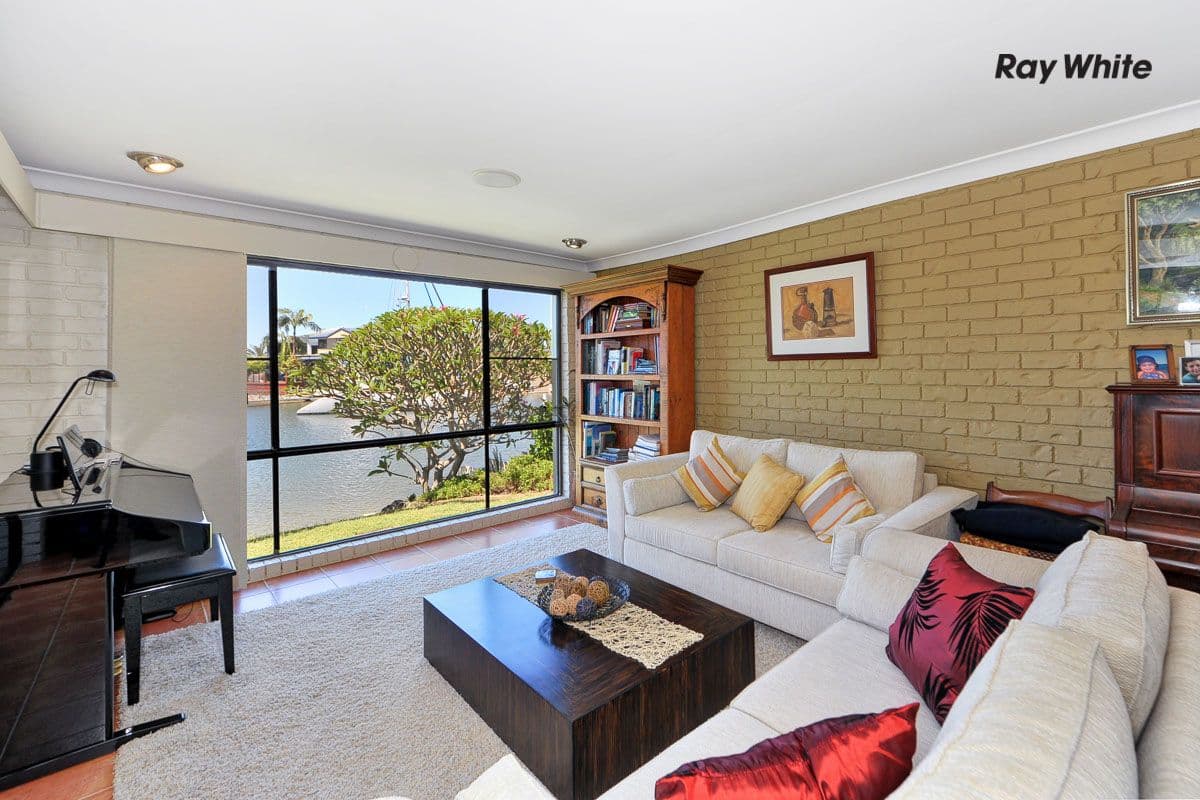 14 Hume Parade, Paradise Point QLD 4216, Paradise Point - Thumbnail 6