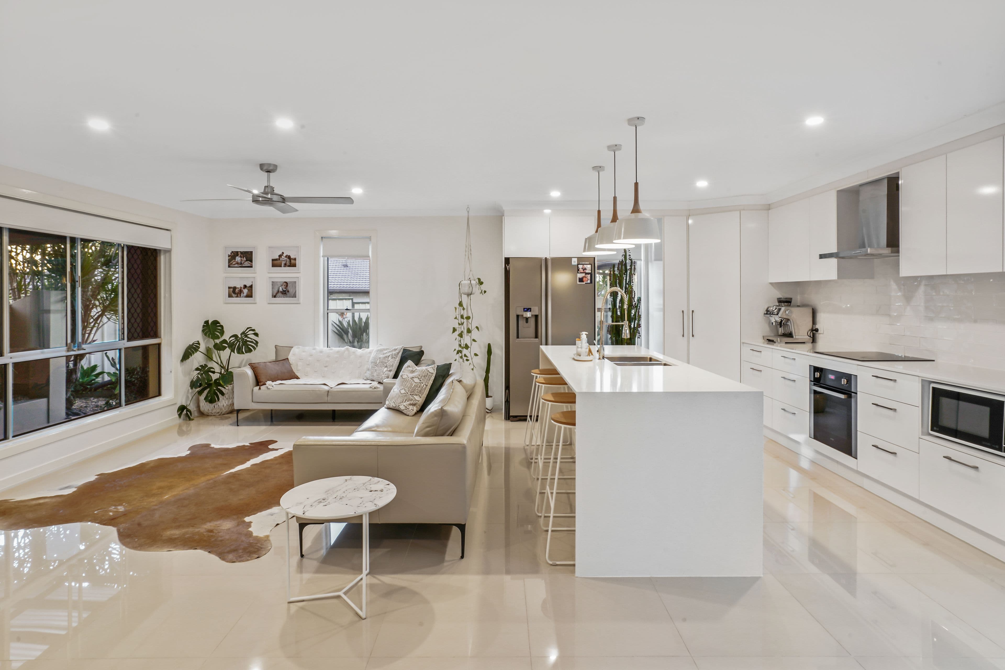 57 Rawlinna Drive, Mermaid Waters QLD 4218, Mermaid Waters - Thumbnail 2