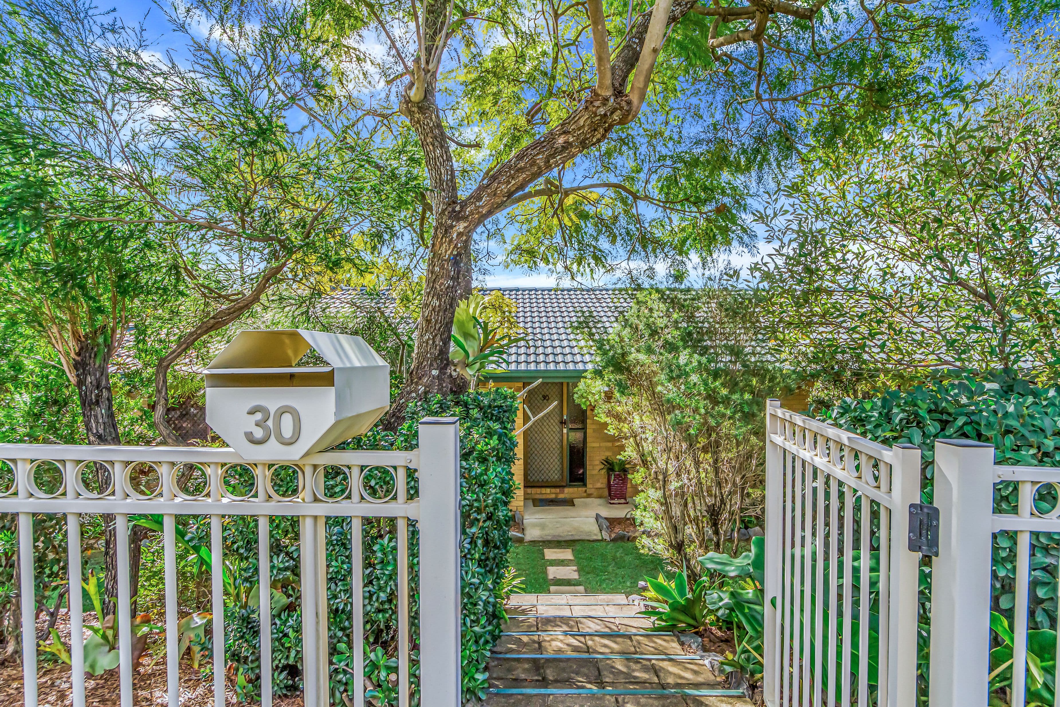 30 Richard Crescent, Highland Park QLD 4211, Highland Park - Image 1