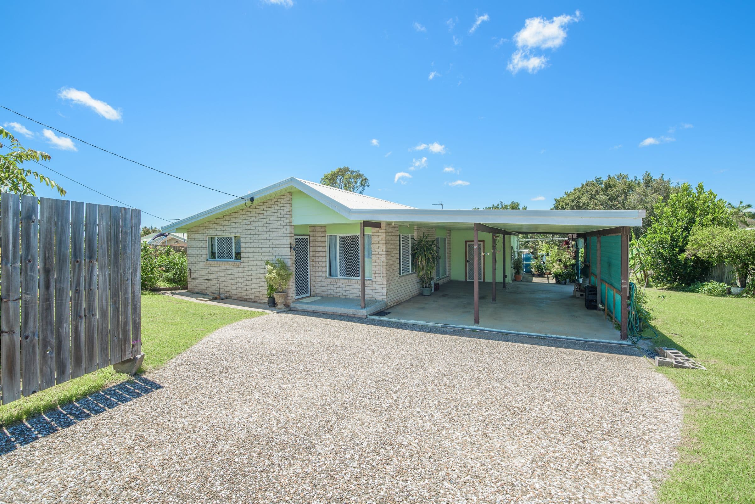 24 Chapman Drive, Clinton QLD 4680, Clinton - Thumbnail 2