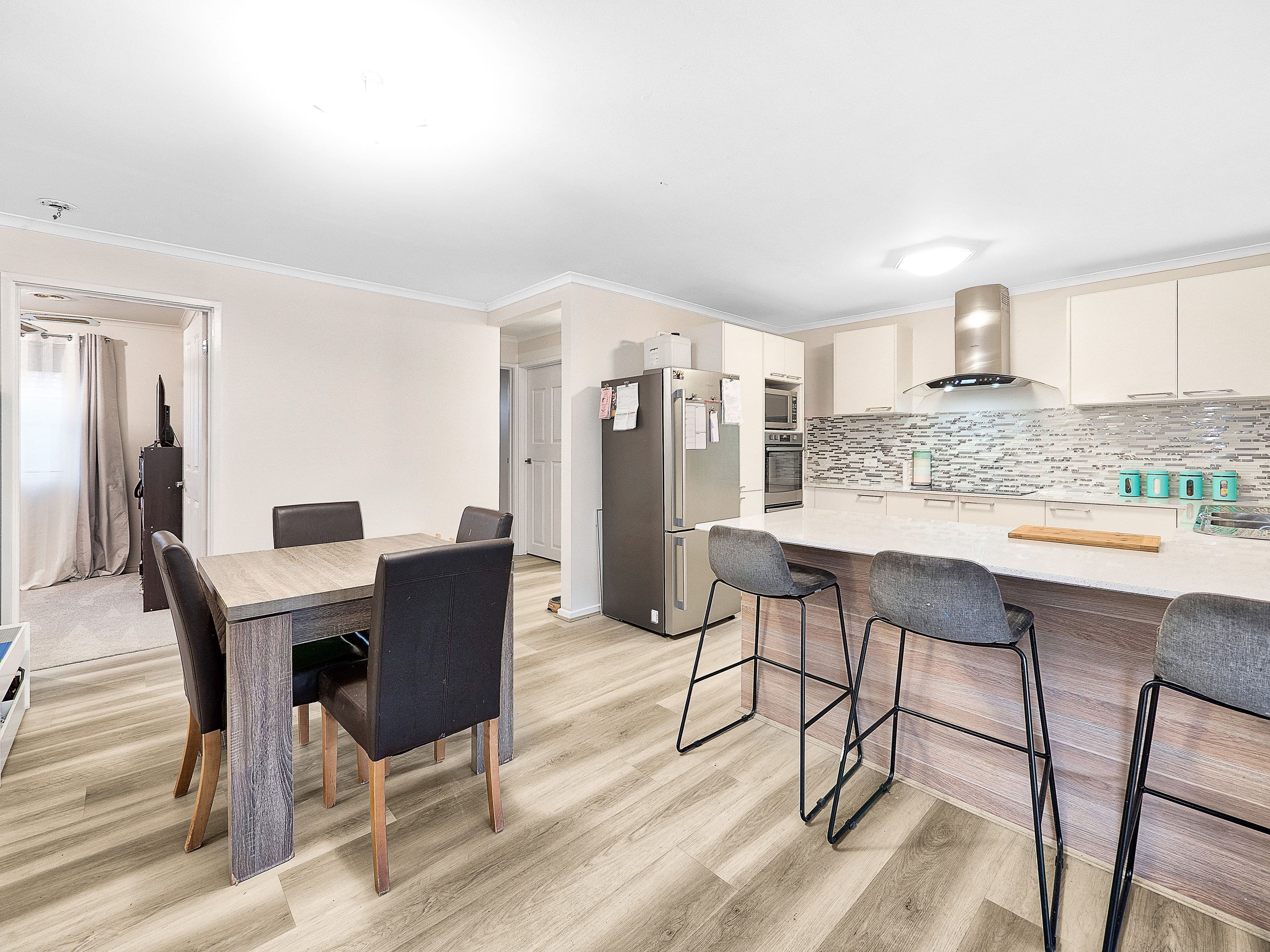 7 Maureen Close, Cranbourne West VIC 3977, Cranbourne West - Thumbnail 5