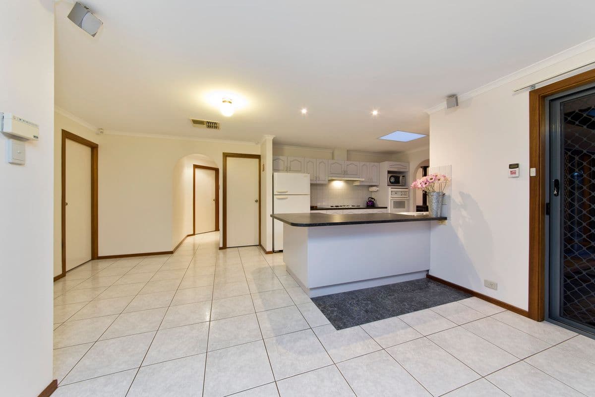 16 Rockley Court, Hillbank SA 5112, Hillbank - Thumbnail 4