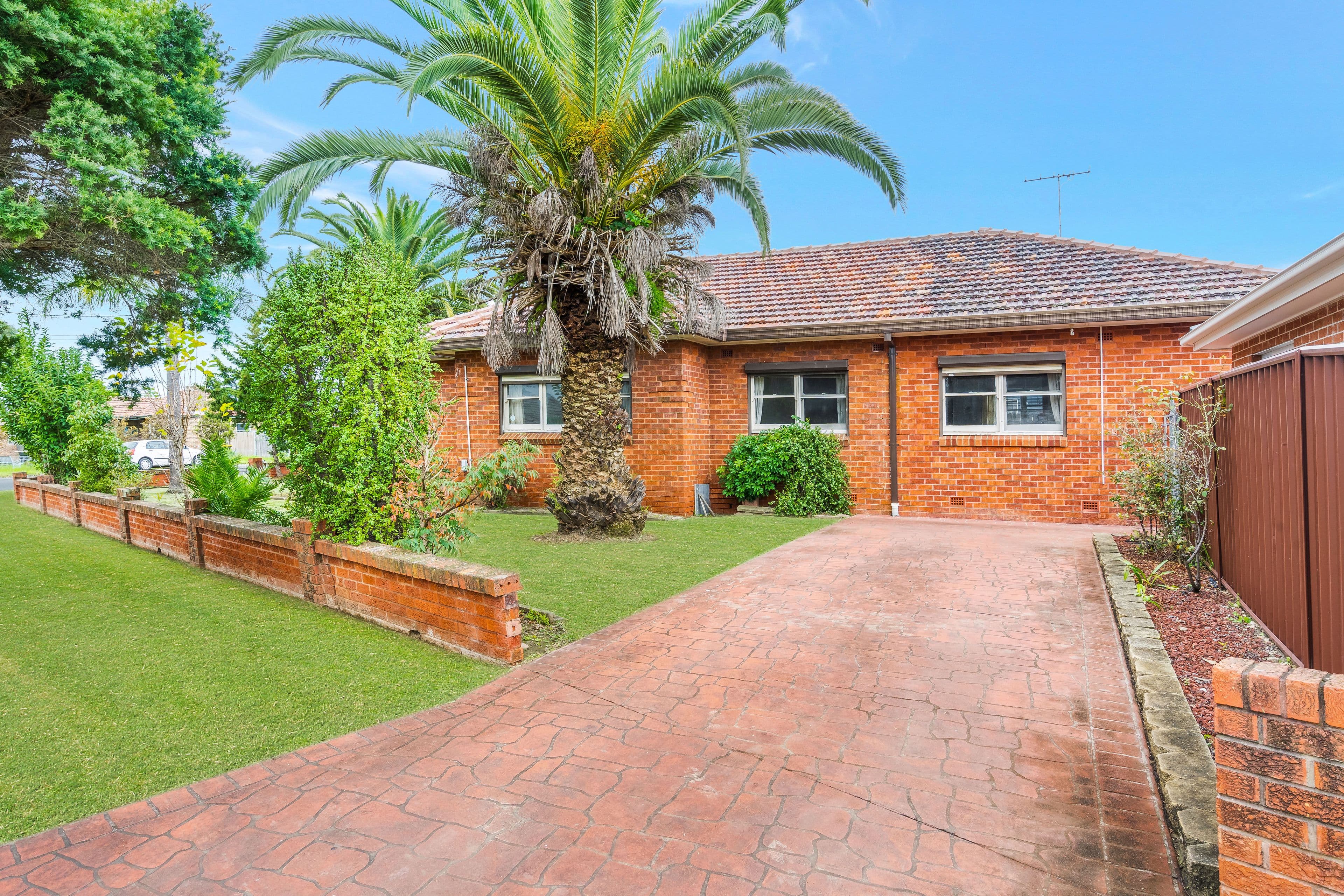 16 Seaman Avenue, Fairfield East NSW 2165, Fairfield East - Thumbnail 3