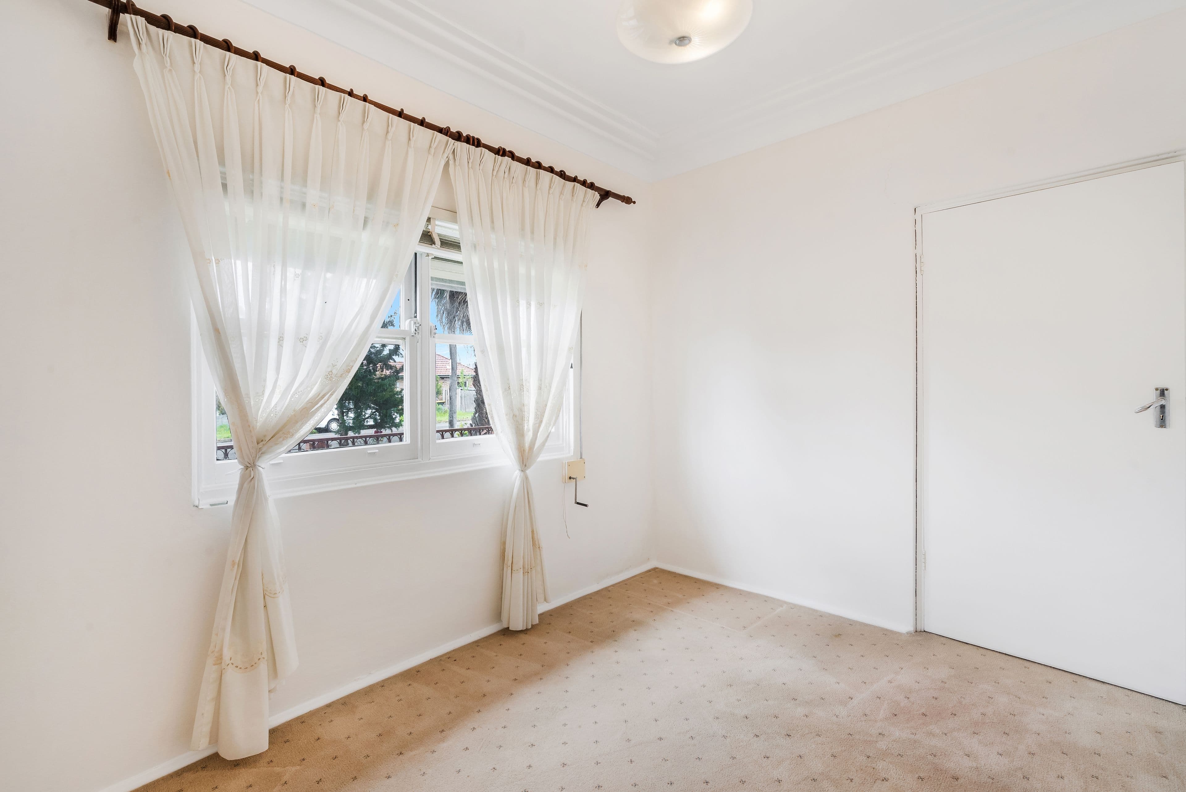 16 Seaman Avenue, Fairfield East NSW 2165, Fairfield East - Thumbnail 5