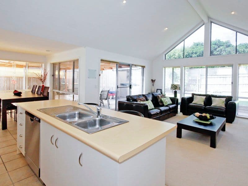 21 Meadowvale Drive, GROVEDALE VIC 3216, Grovedale - Thumbnail 4