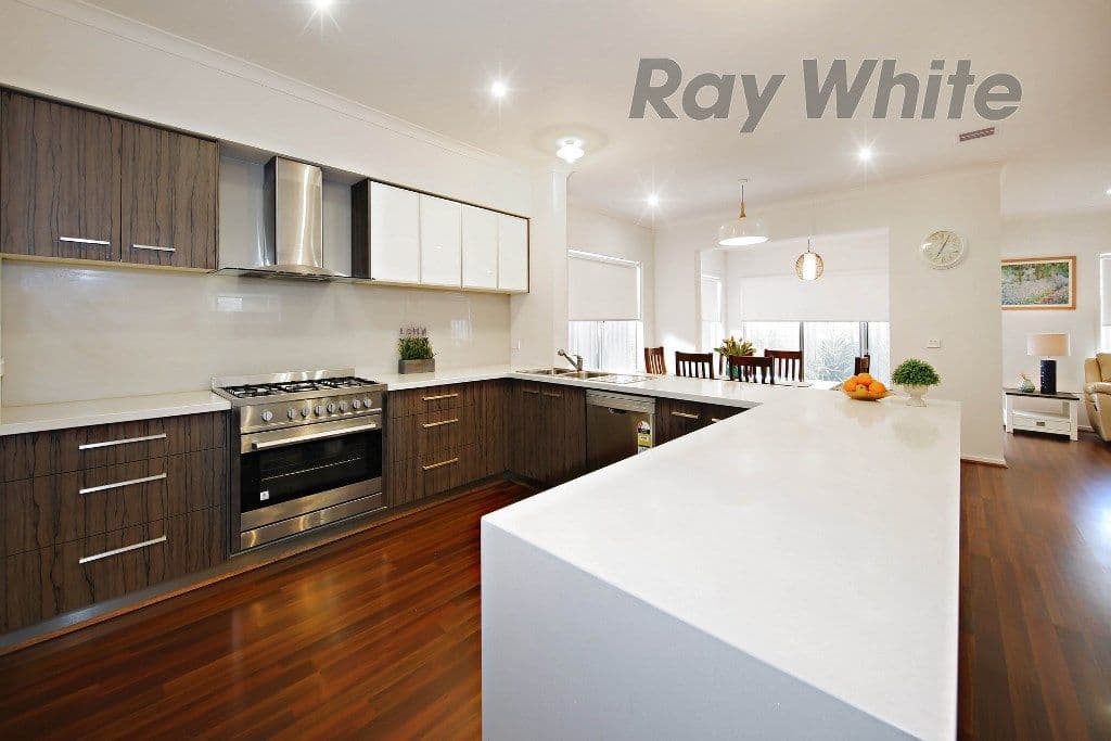 17 Victorking Drive, Point Cook VIC 3030, Point Cook - Thumbnail 3