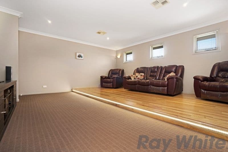 229 Denton Park Drive, Aberglasslyn - Thumbnail 3