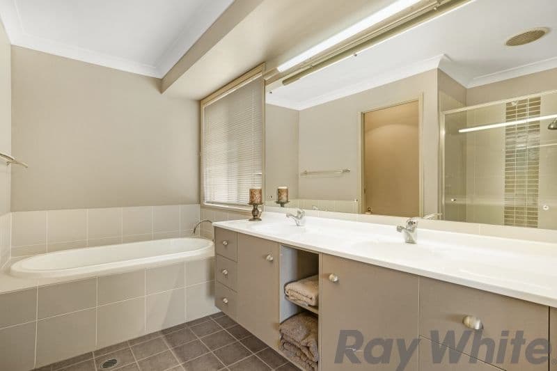 229 Denton Park Drive, Aberglasslyn - Thumbnail 7