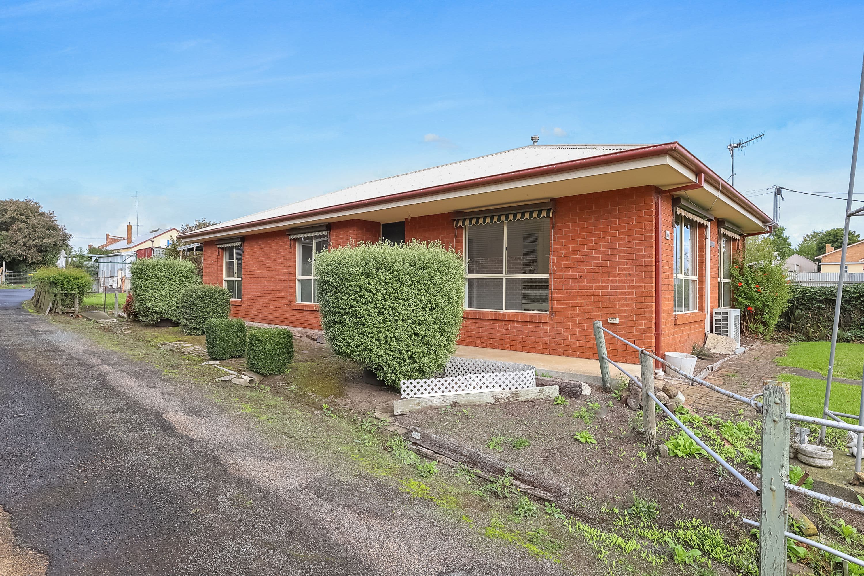 11 Silvester Street, Cobden VIC 3266, Cobden - Image 1