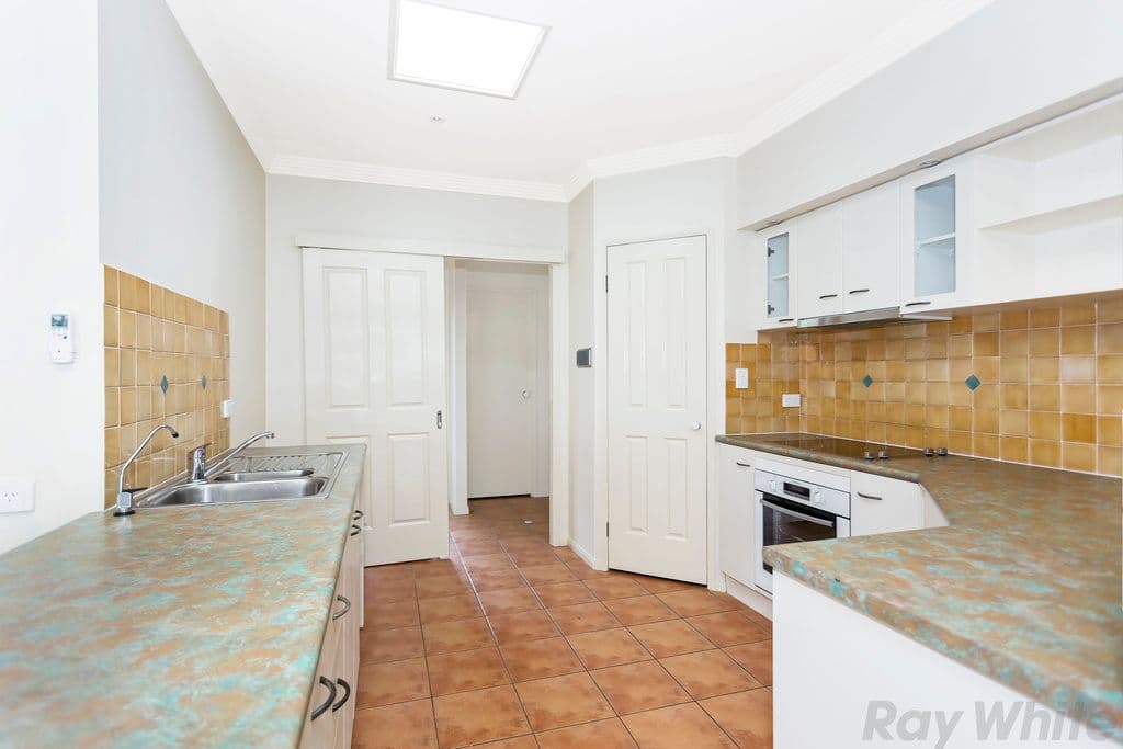 8 Amanda Place, Bridgeman Downs QLD 4035, Bridgeman Downs - Thumbnail 4