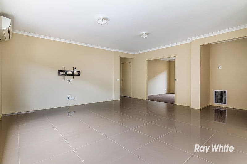 170 Selandra Boulevard, Clyde North VIC 3978, Clyde North - Thumbnail 4
