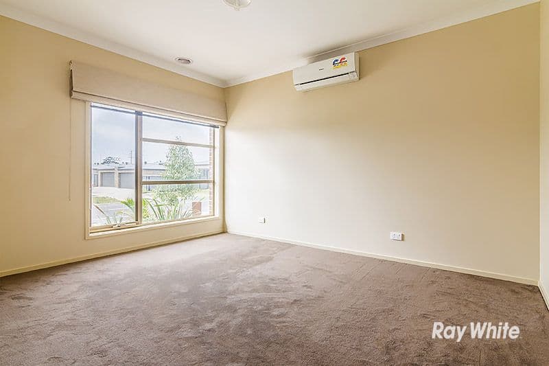 170 Selandra Boulevard, Clyde North VIC 3978, Clyde North - Thumbnail 5
