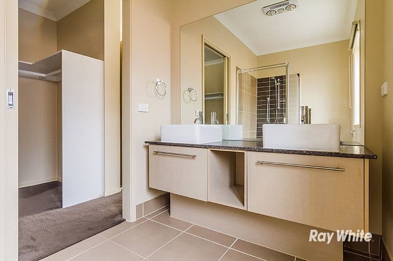 170 Selandra Boulevard, Clyde North VIC 3978, Clyde North - Thumbnail 6