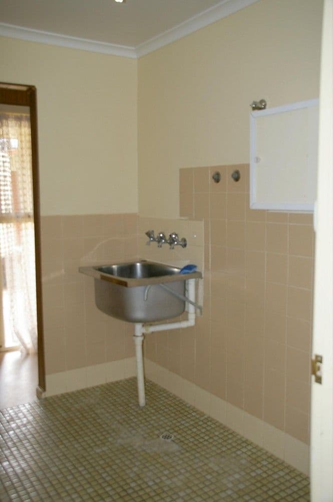 12 Ogilvy Street, RENMARK SA 5341, Renmark - Thumbnail 8