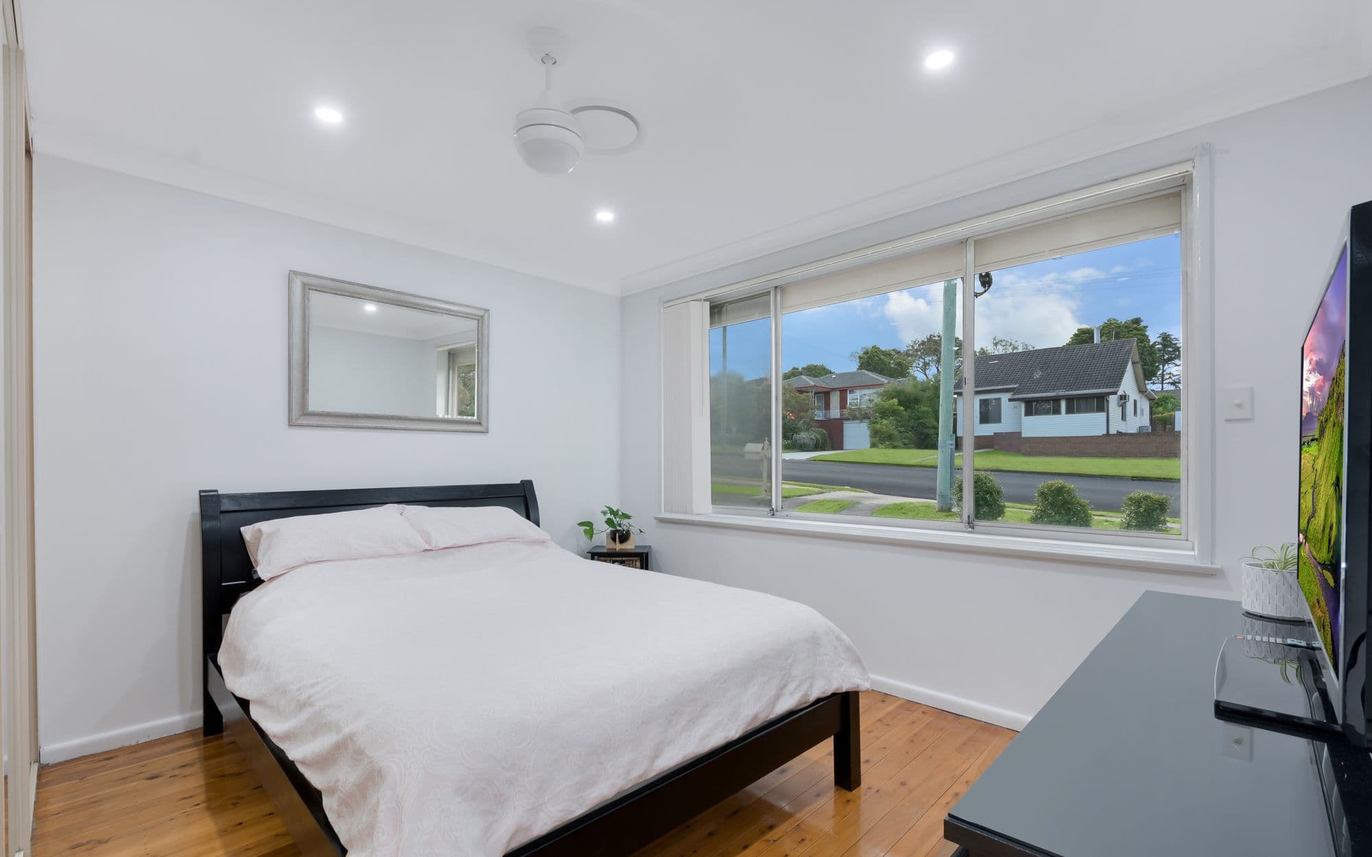 98 Macquarie Avenue, Campbelltown NSW 2560, Campbelltown - Thumbnail 5