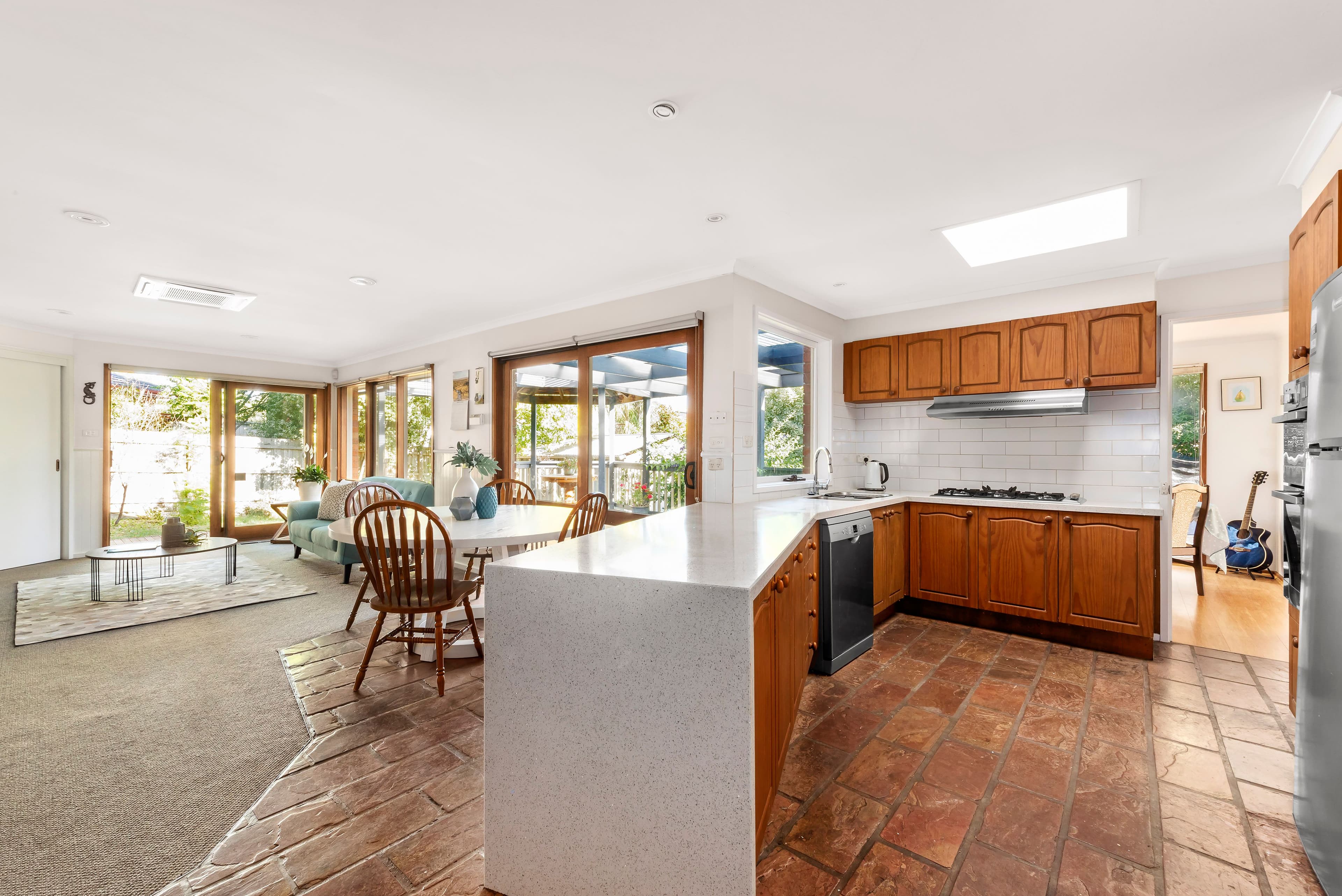 15 Michigan Place, Rowville VIC 3178, Rowville - Thumbnail 3