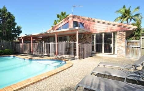 7 Sunbird Avenue, PARADISE POINT QLD 4216, Paradise Point - Image 1