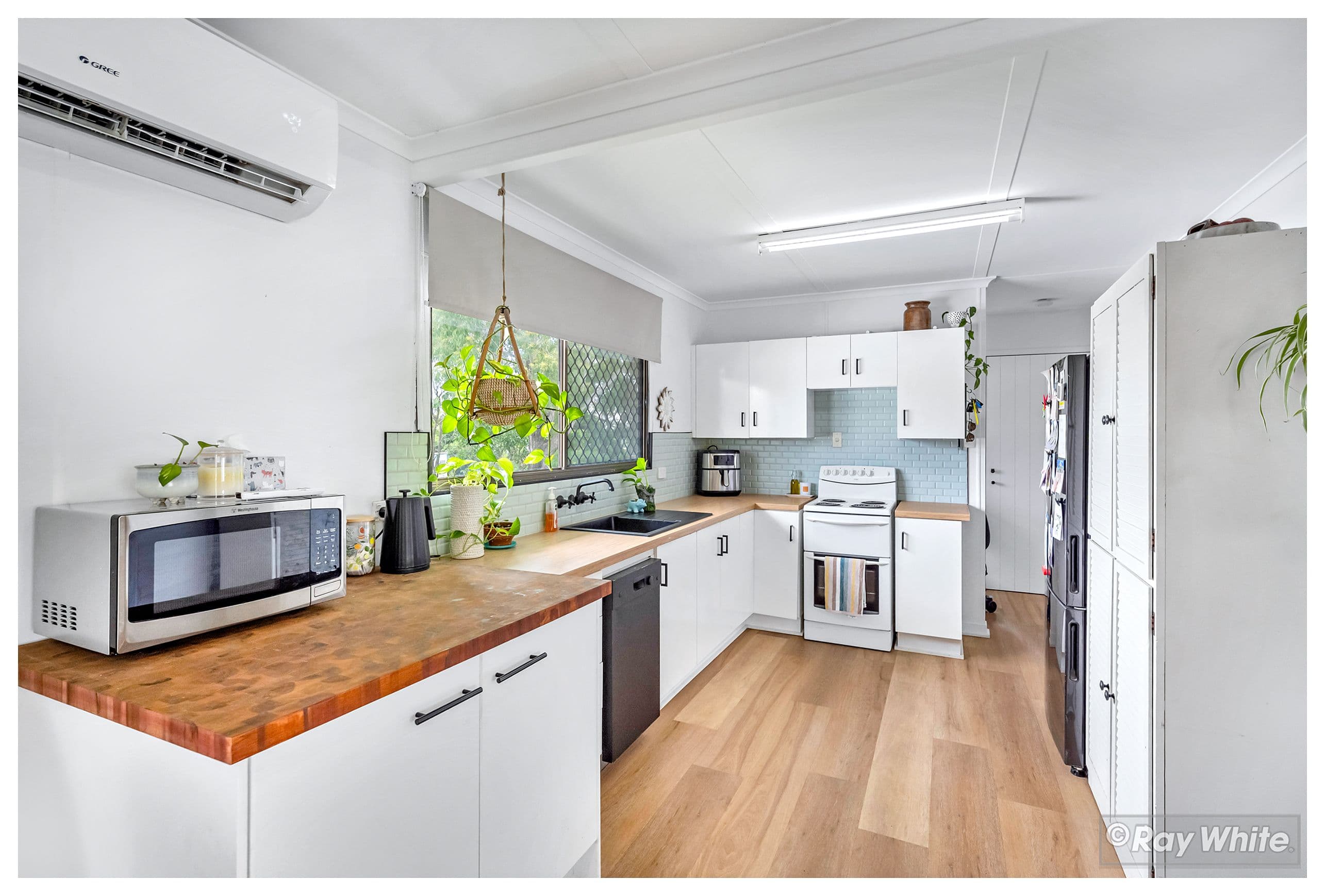 31 Beak Street, Koongal QLD 4701, Koongal - Thumbnail 2