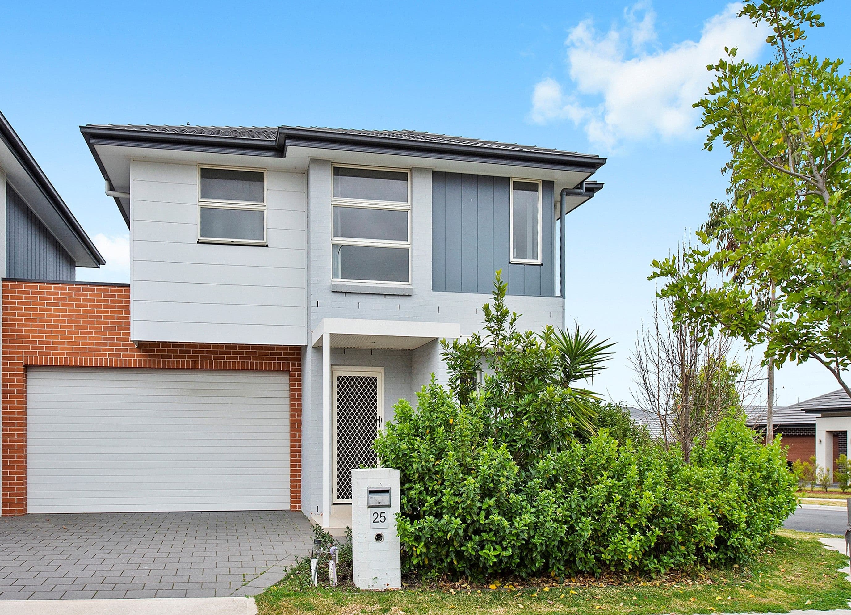 25 Well Street, The Ponds - Image 1