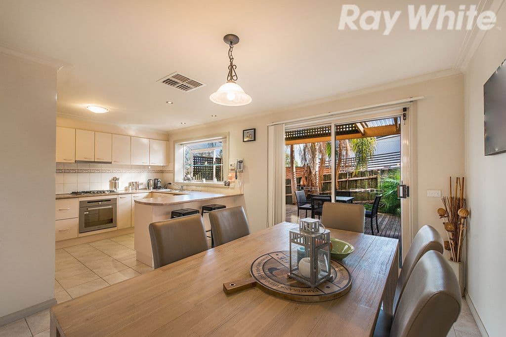 18 Rosella Avenue, Boronia VIC 3155, Boronia - Thumbnail 3