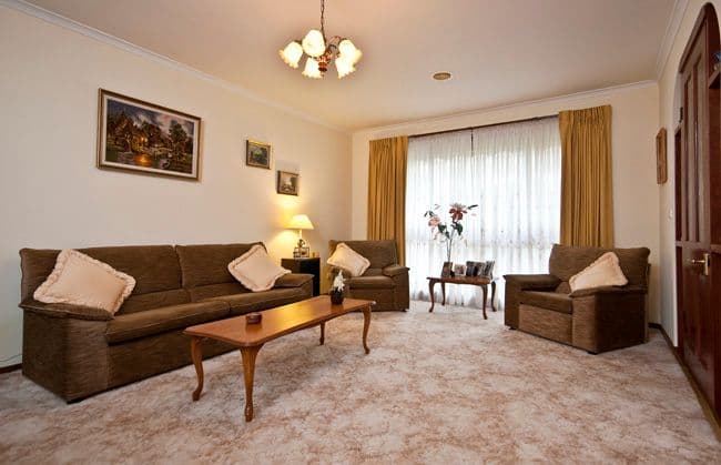 35  Sheraton Cresent, FERNTREE GULLY VIC 3156, Ferntree Gully - Thumbnail 2