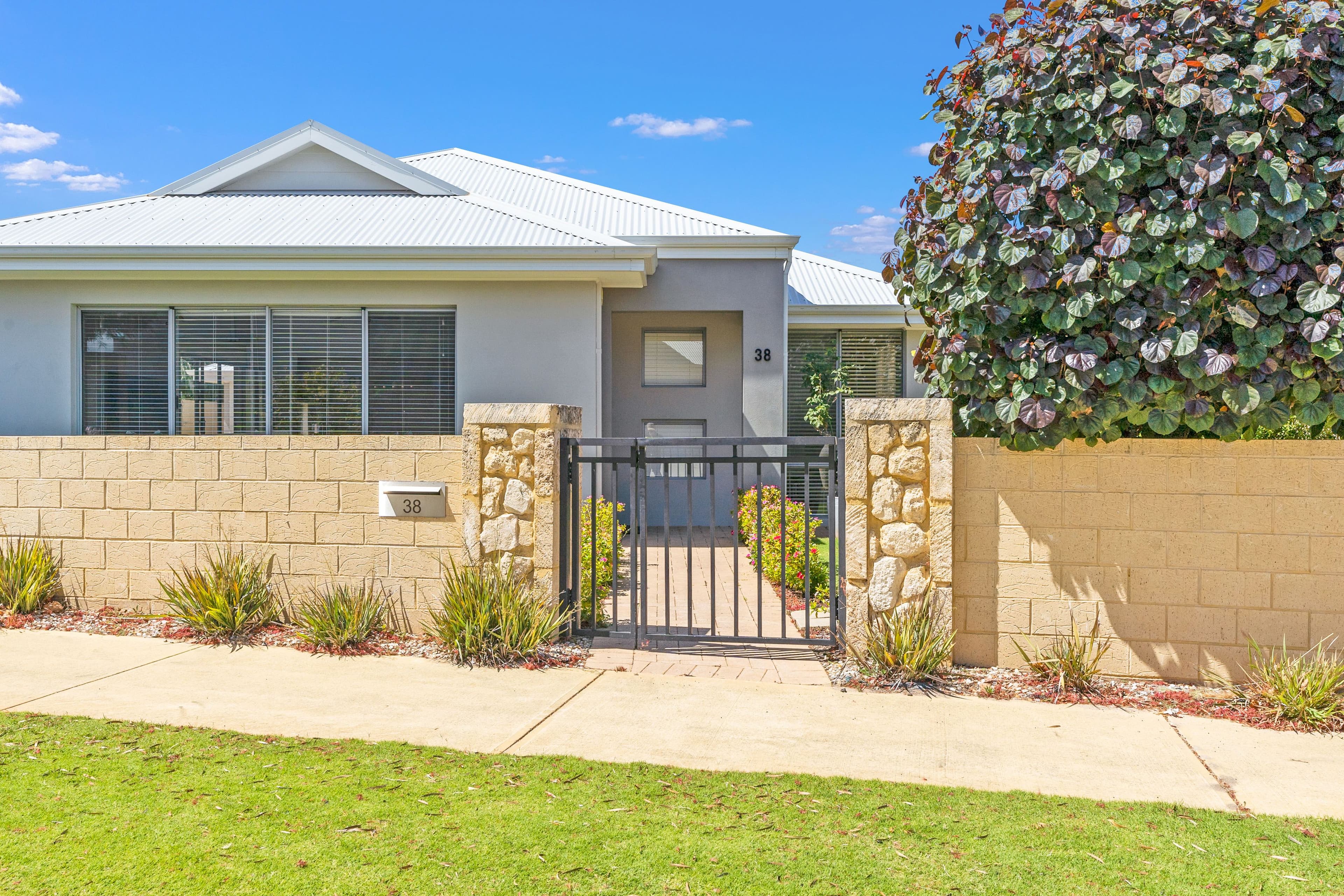 38 Garners Way, Burns Beach WA 6028, Burns Beach - Thumbnail 3