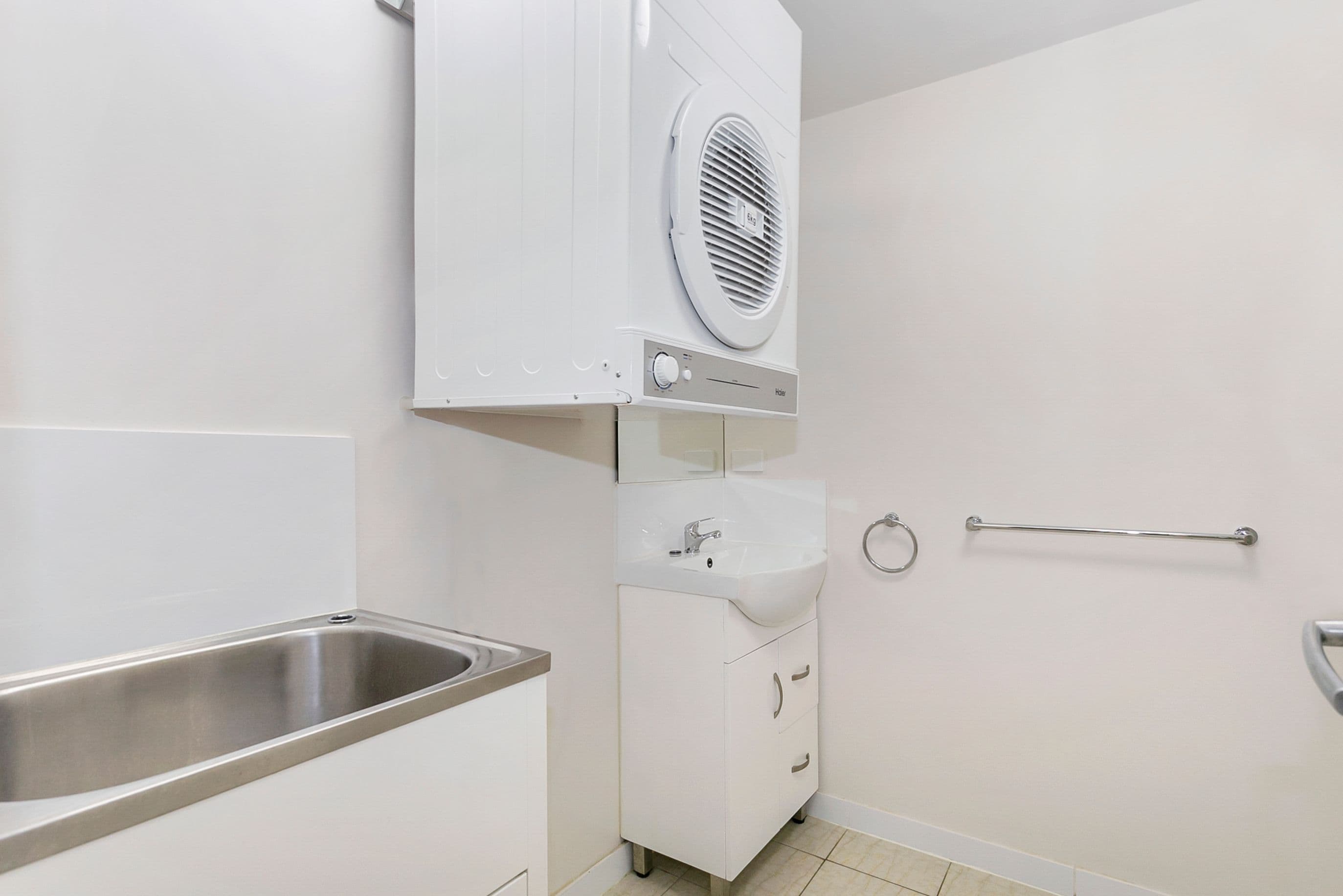 25 Selborne Street, Mount Gravatt East QLD 4122, Mount Gravatt East - Thumbnail 6