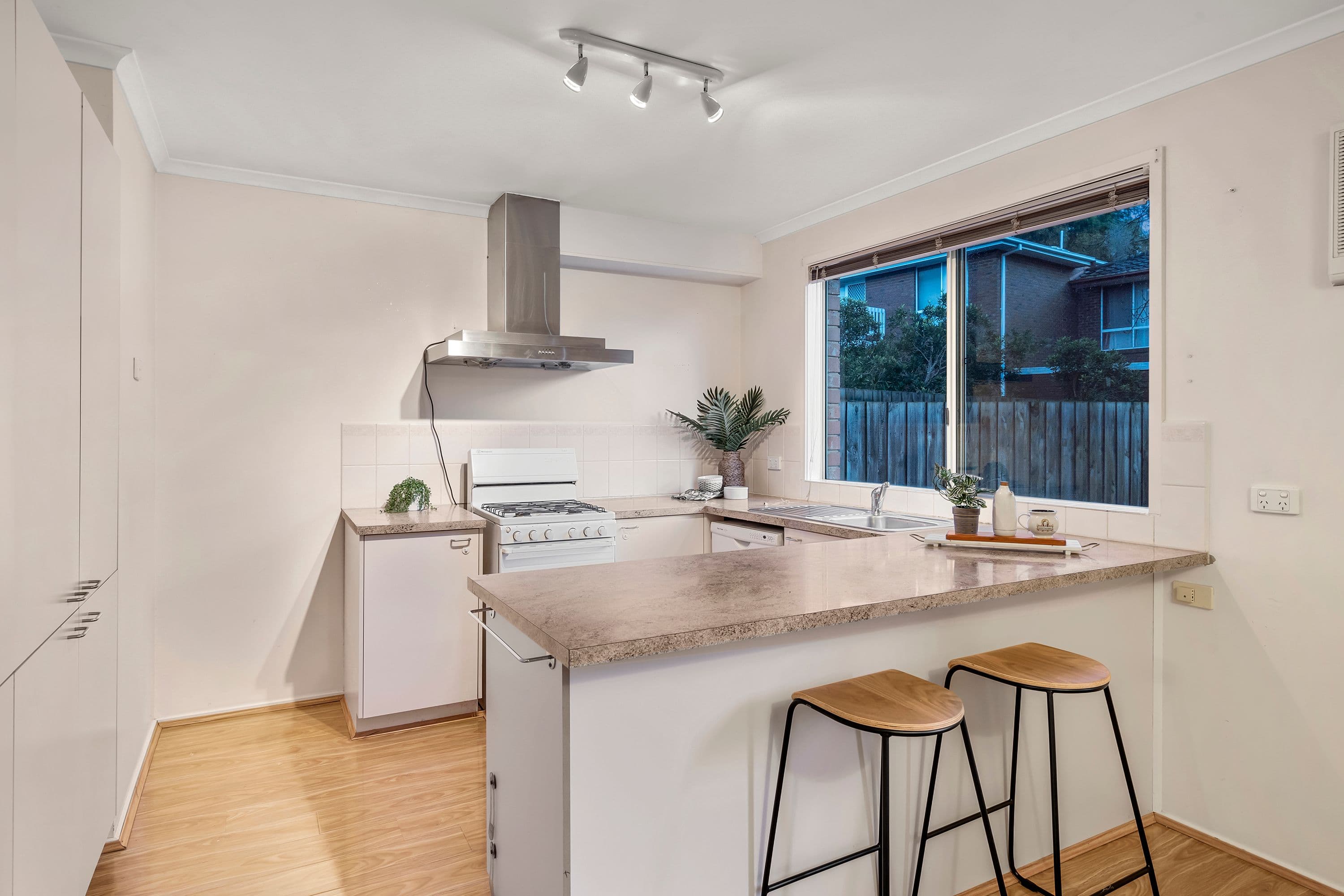 38 Livingstone Close, Burwood VIC 3125, Burwood - Thumbnail 6