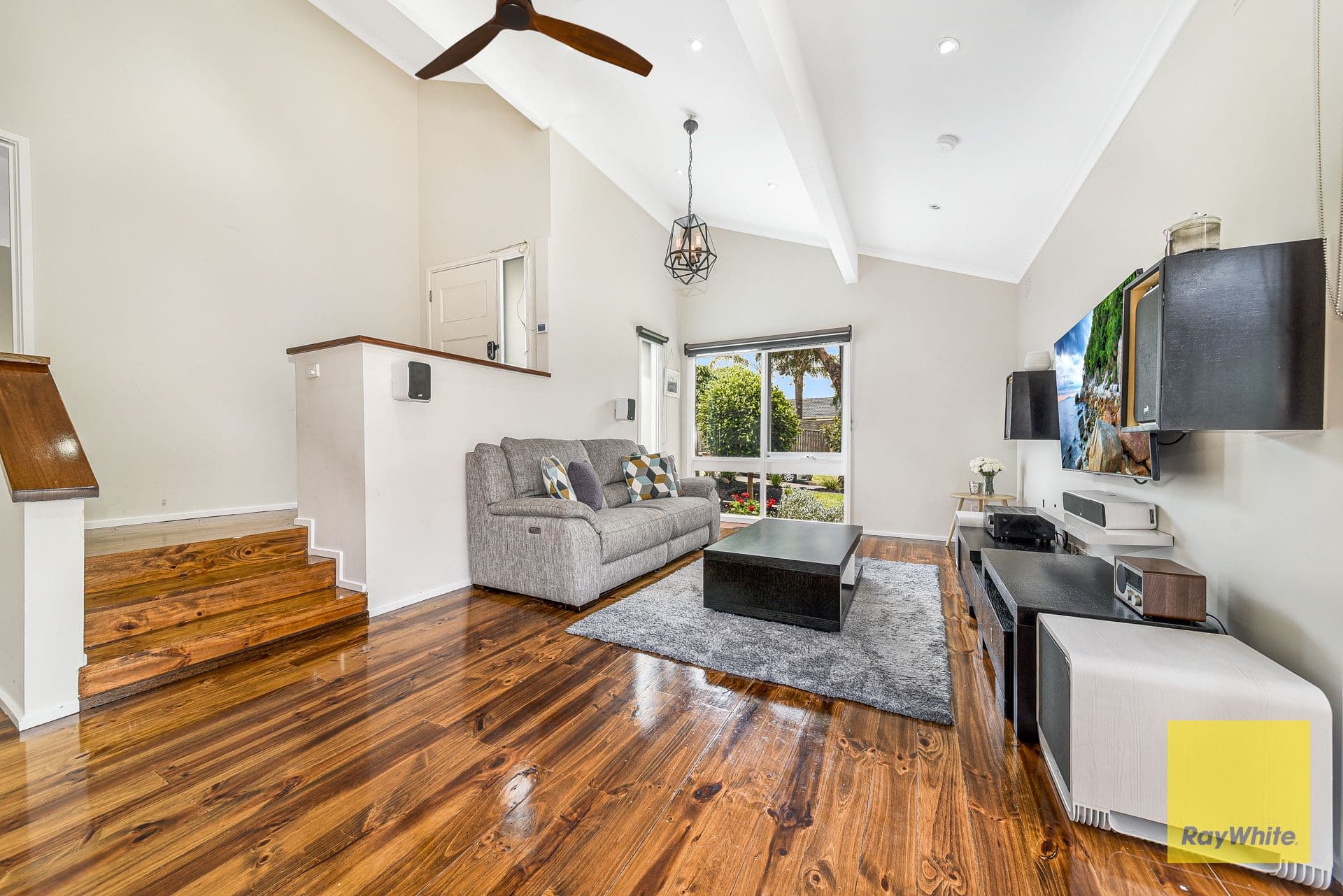 26 William Perry Close, Endeavour Hills VIC 3802, Endeavour Hills - Thumbnail 3