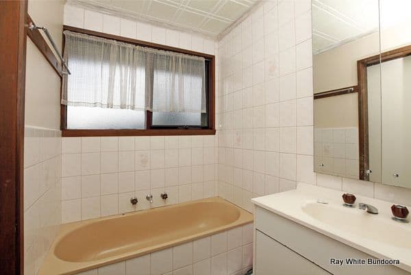 2 Dealing Court, BUNDOORA VIC 3083, Bundoora - Thumbnail 5