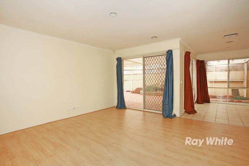 11 Furze Court, CRANBOURNE VIC 3977, Cranbourne West - Thumbnail 7