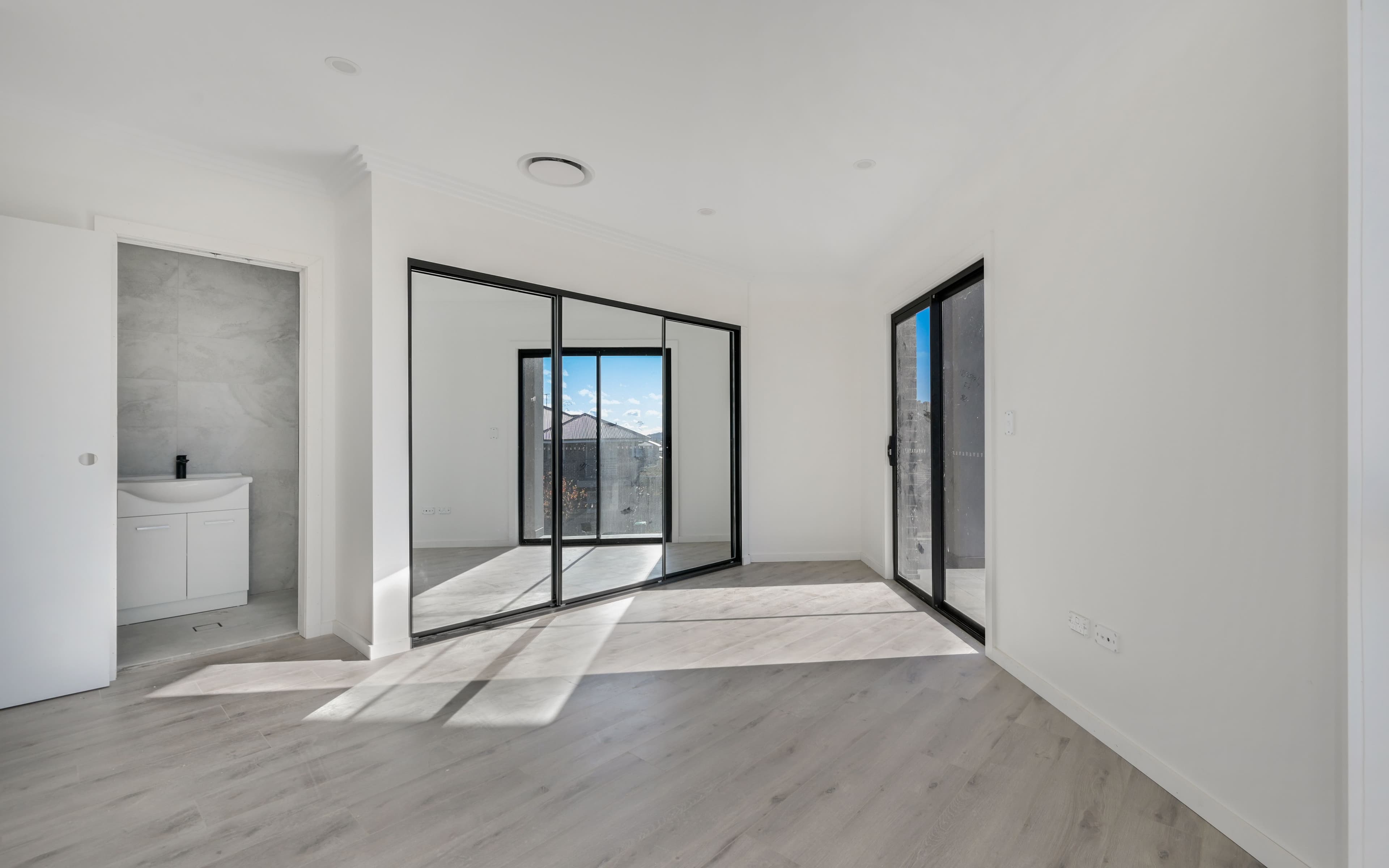 2 Blue Street, Minto NSW 2566, Minto - Thumbnail 2