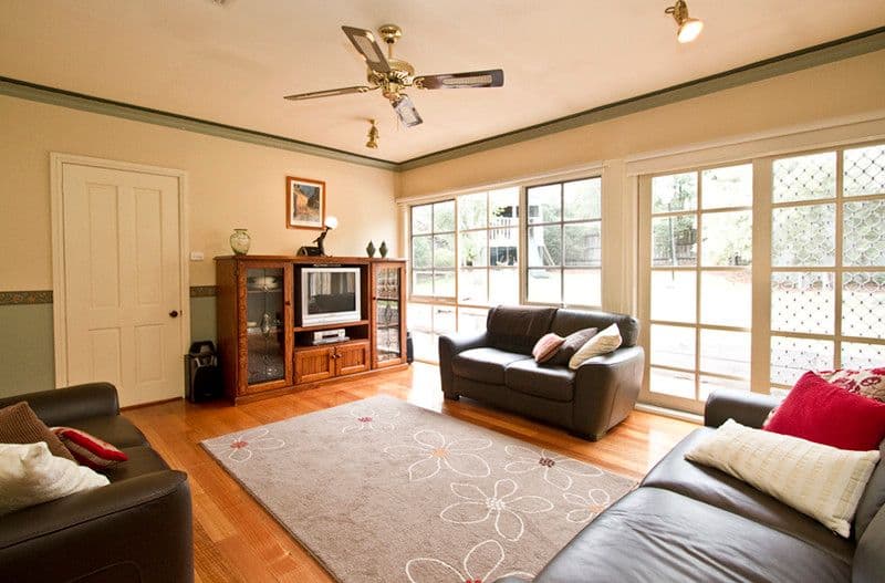 70 St Helena Road, GREENSBOROUGH VIC 3088, Greensborough - Thumbnail 4